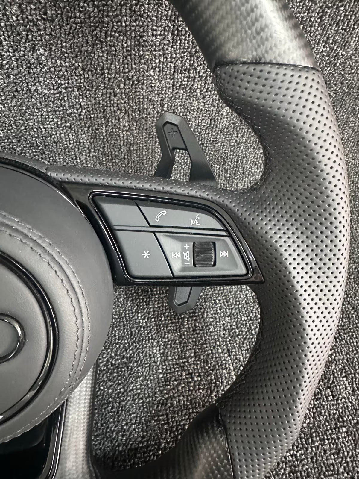 Audi steering wheel