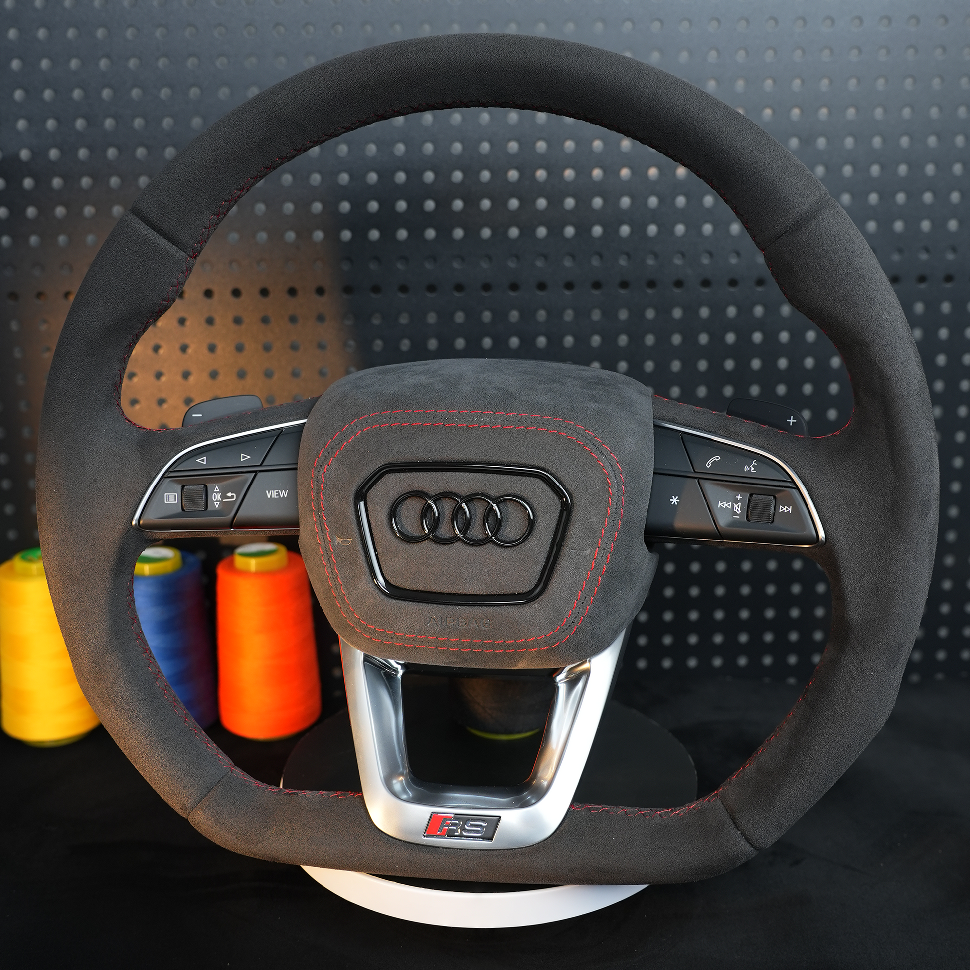 Audi S3 RS3 RSQ3 Q5 SQ5 Q7 SQ7 Q8 SQ8 RSQ8 4M Steering wheel alcantara