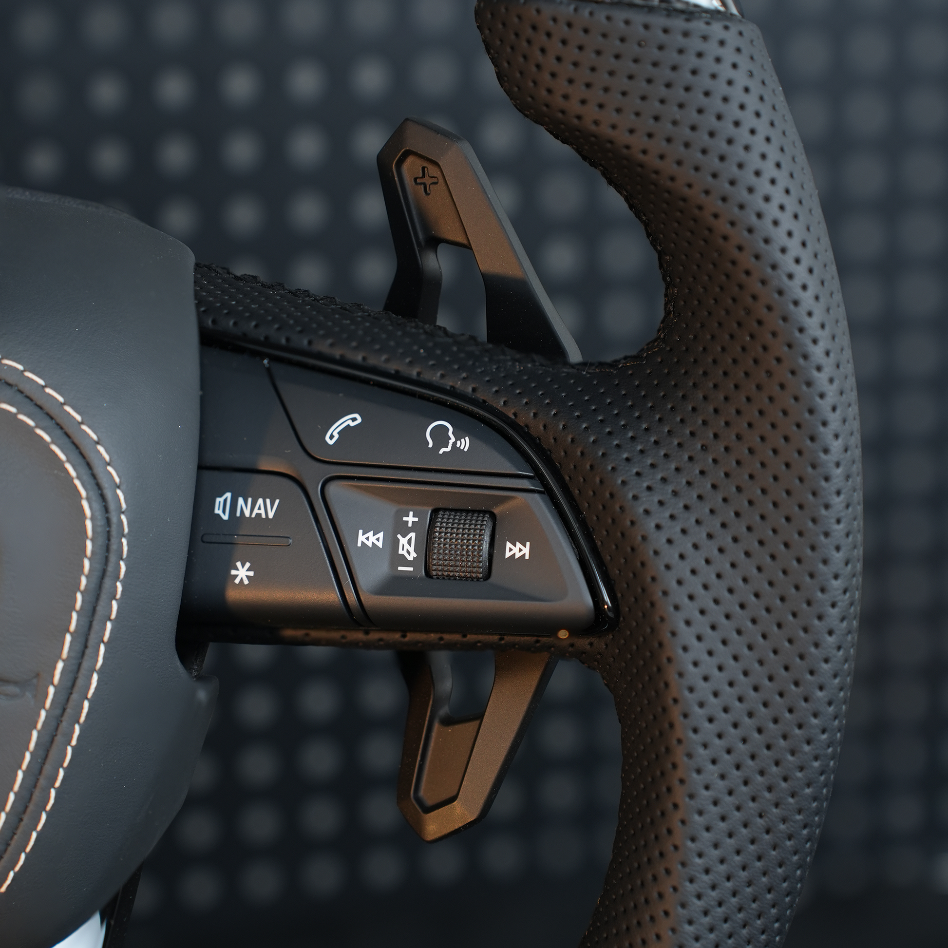 Audi RSQ3 Q5 SQ5 Q7 SQ7 Q8 SQ8 RSQ8 4M Steering wheel leather carbon