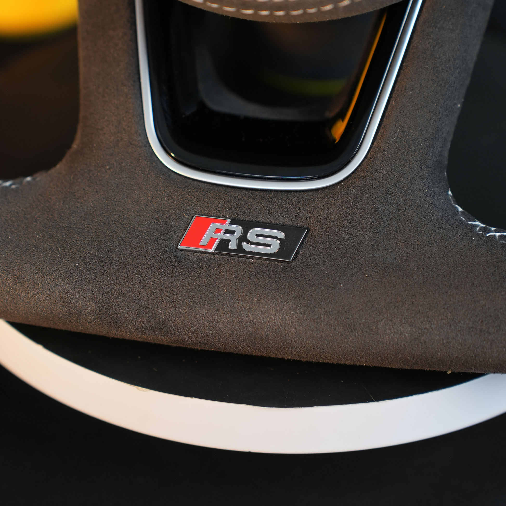 Audi S3 RS3 8Y A4 S4 RS4 A5 S5 RS5 8W B9 Steering wheel alcantara