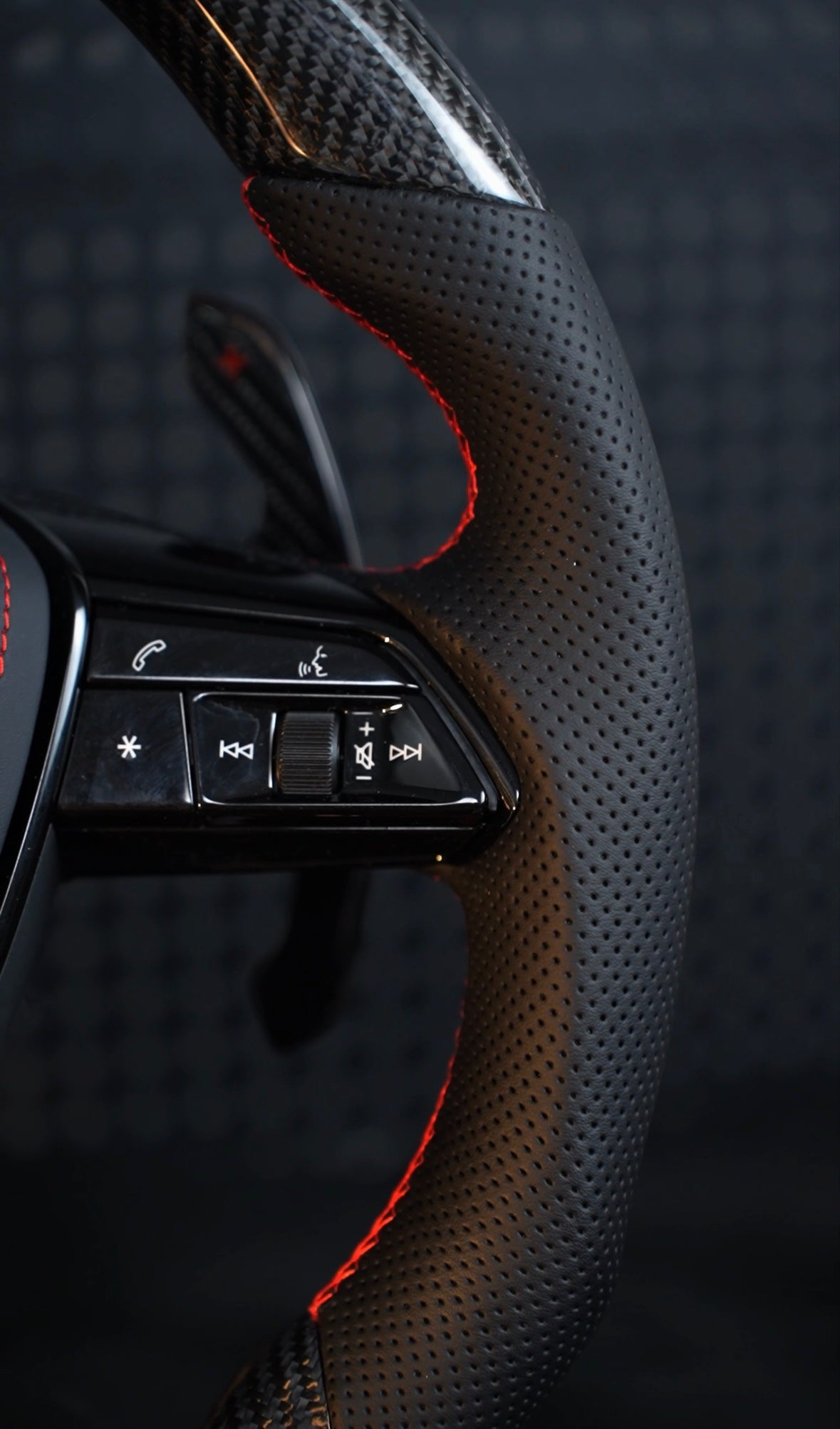 Audi A6 S6 RS6 A7 S7 RS7 C8 4K A8 S8 4N D5 Steering wheel leather carbon