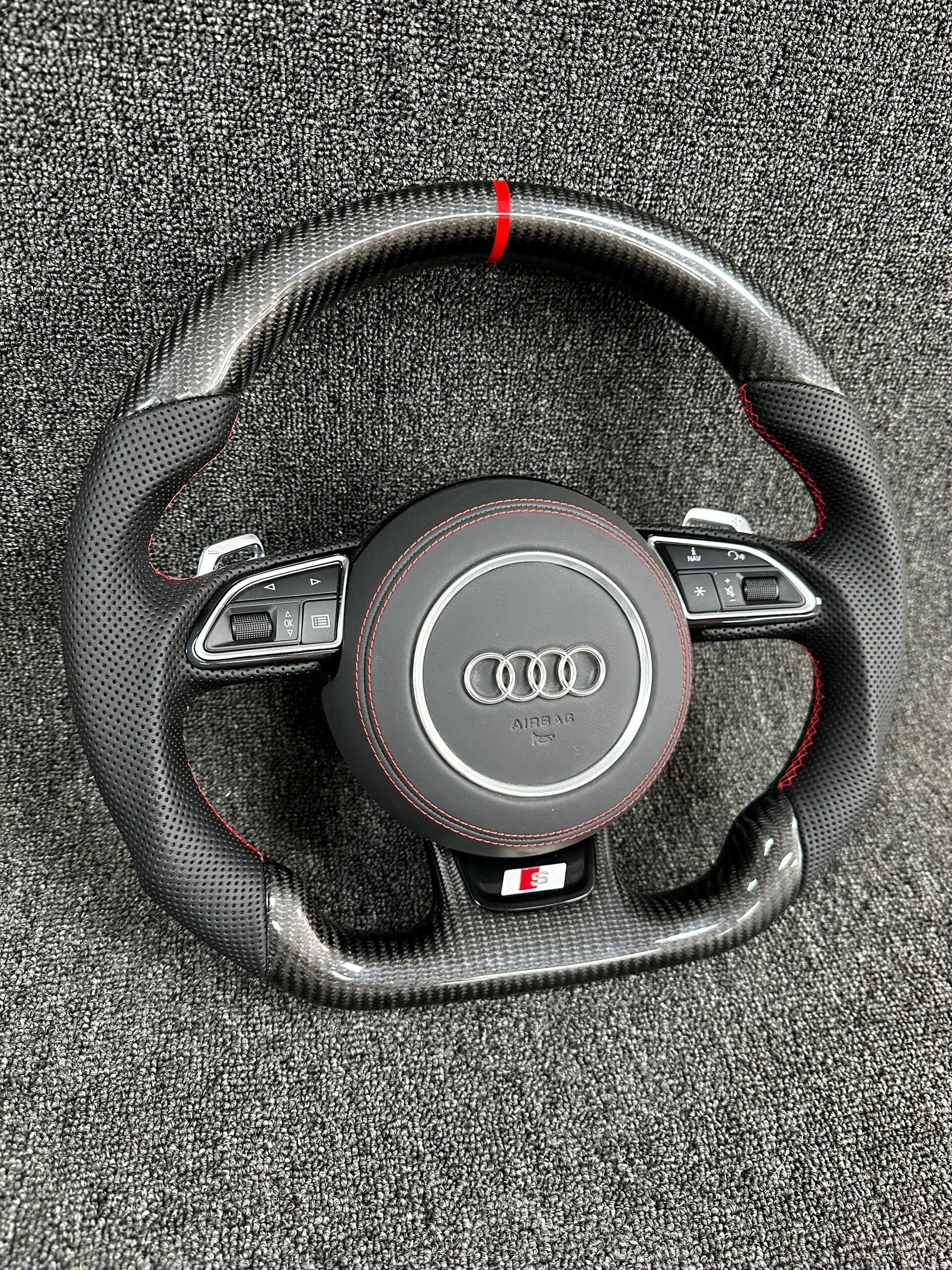 Audi S3 RS3 8V S6 RS6 S7 RS7 C7 A8 S8 4N D4 Steering wheel leather carbon