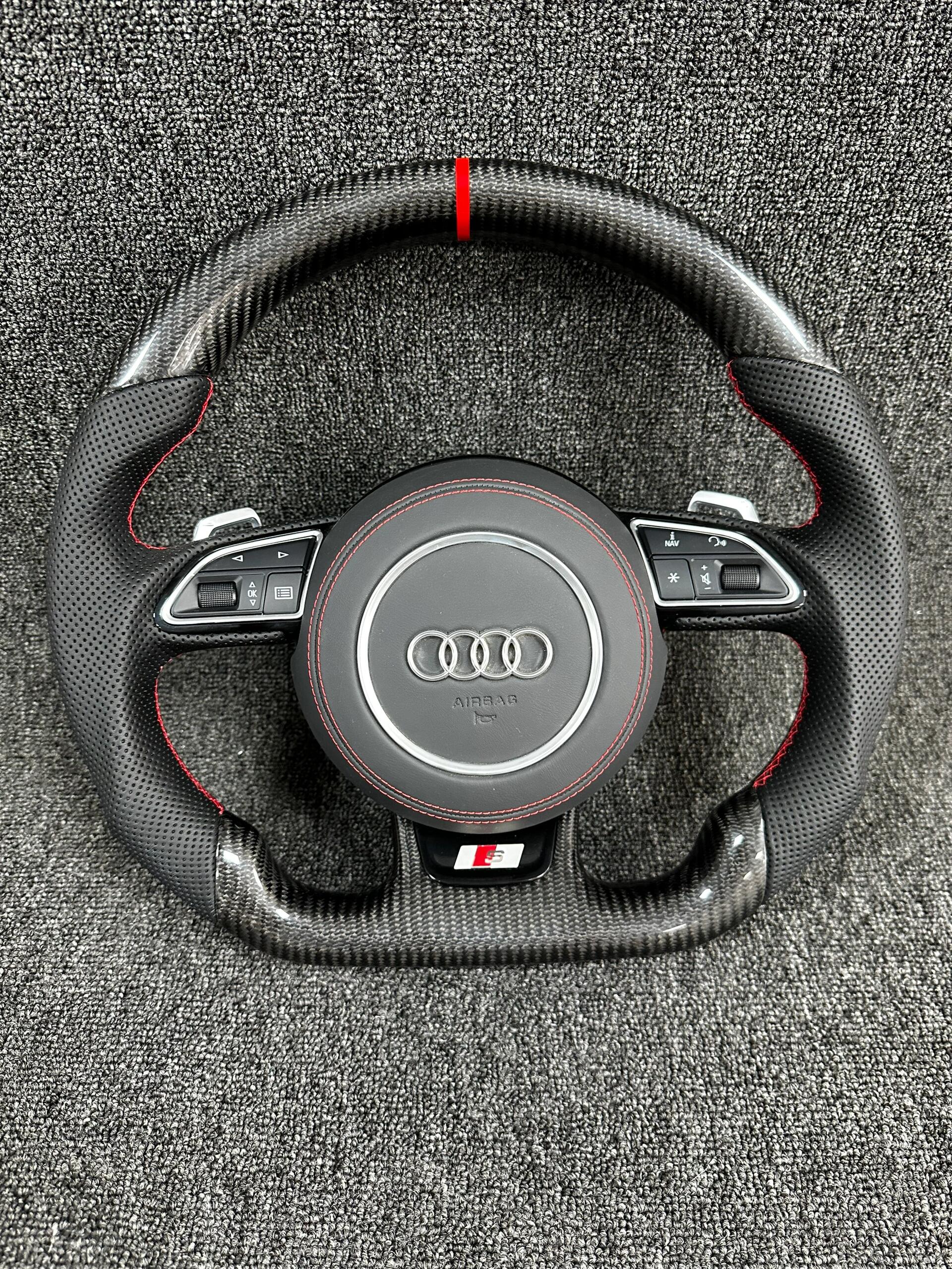 Audi S3 RS3 8V S6 RS6 S7 RS7 C7 A8 S8 4N D4 Steering wheel leather carbon